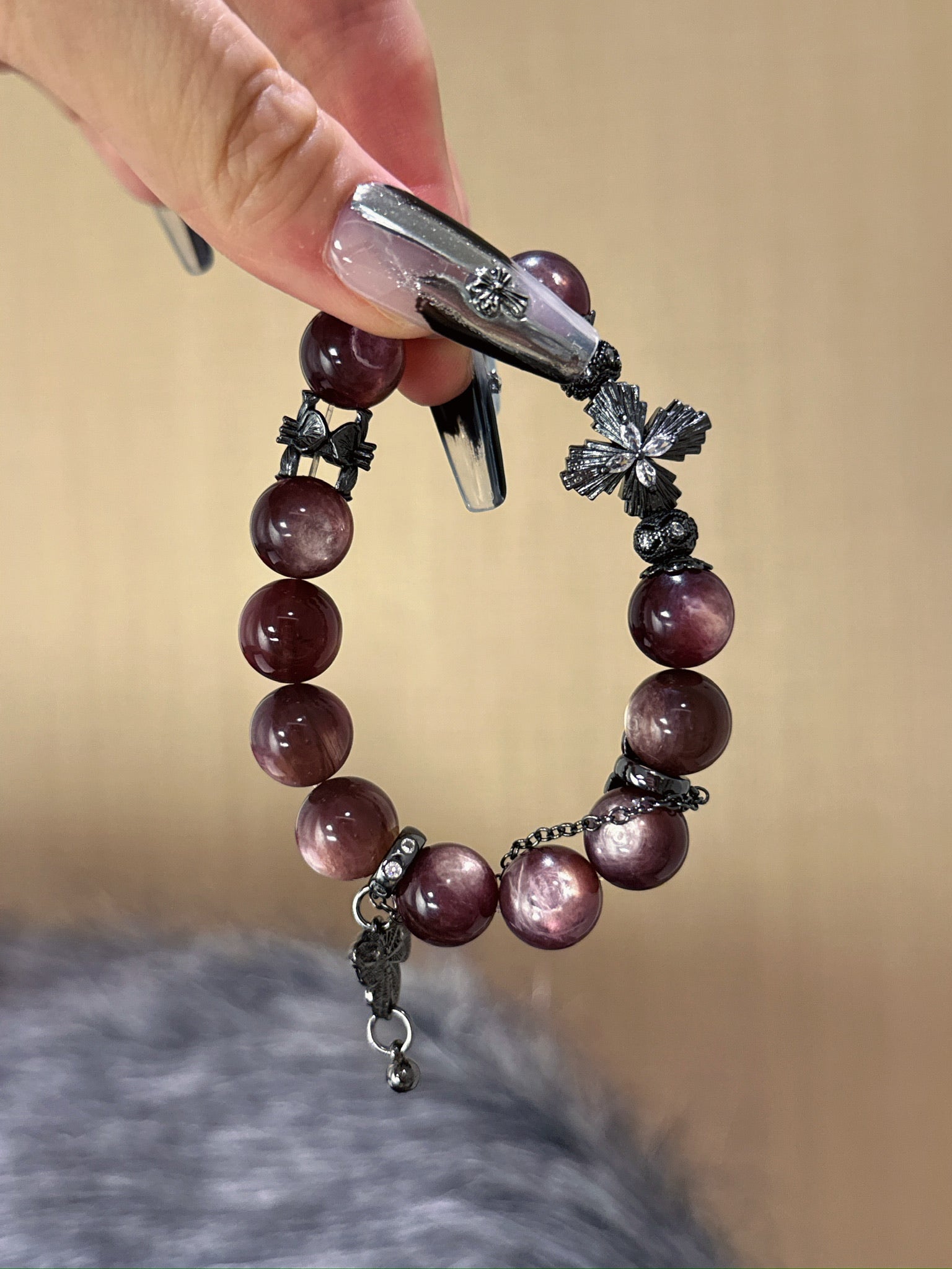 ▫️▪️ Purple lipidolite bracelet